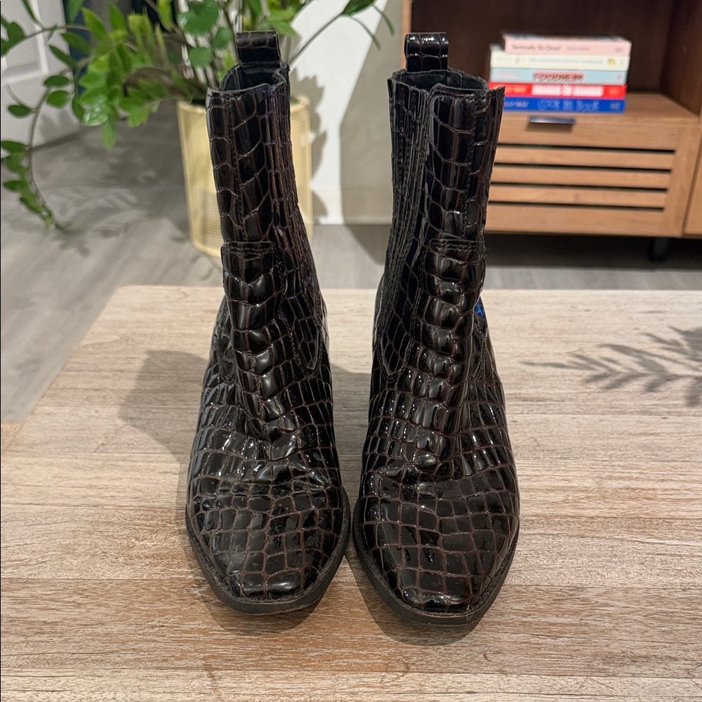 Aqua Patent Boots